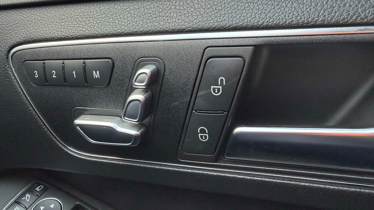 Used Mercedes-Benz E Class 2015 for sale - 77800087: Photo 17