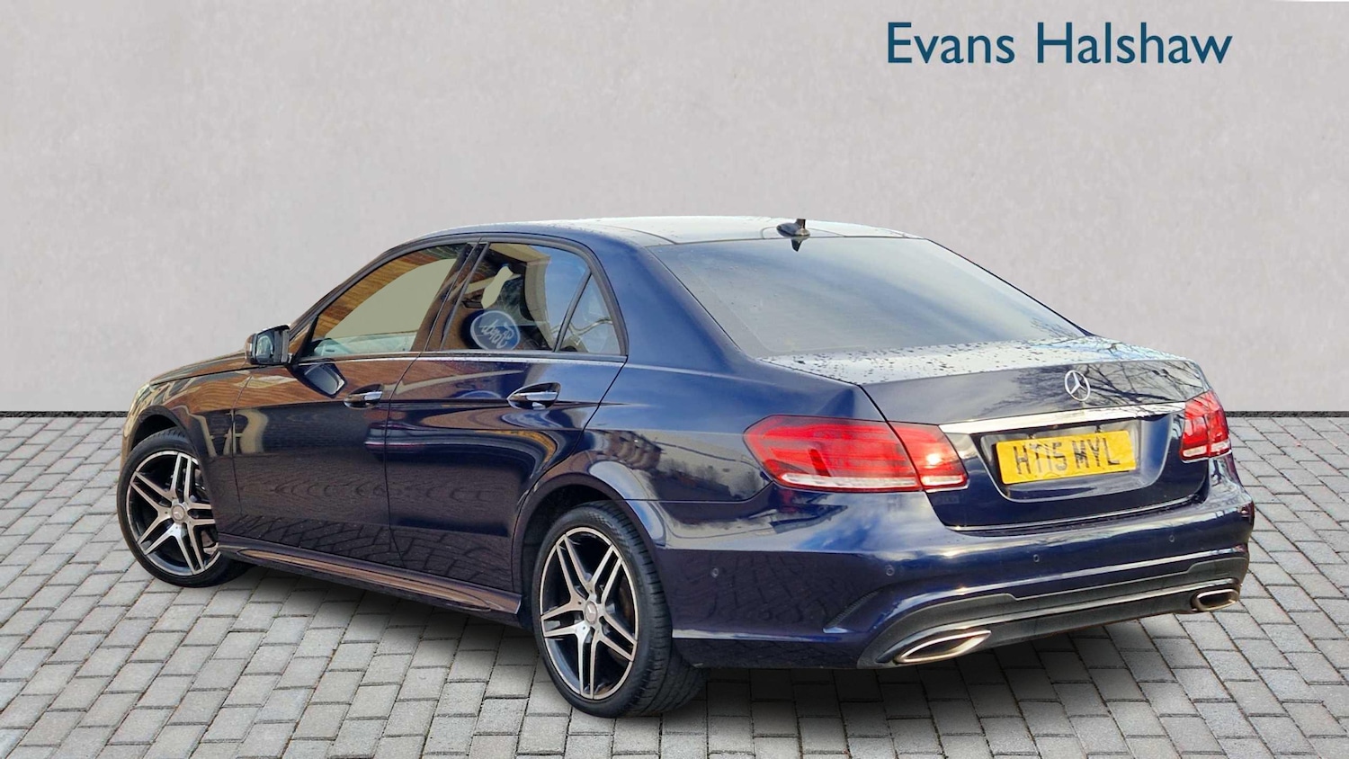 Used Mercedes-Benz E Class 2015 for sale - 77800087: Photo 2