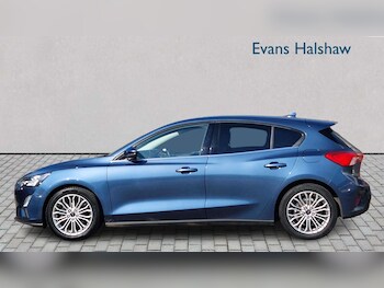 Used Ford Focus 2021 for sale - 77961000: Photo