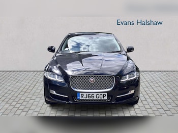 Used Jaguar XJ 2016 for sale - 78893502: Photo