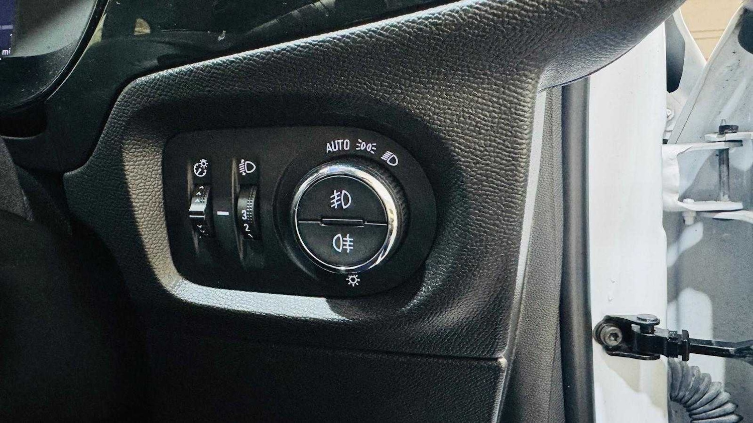 Used Vauxhall Corsa 2022 for sale - 76421130: Photo 30