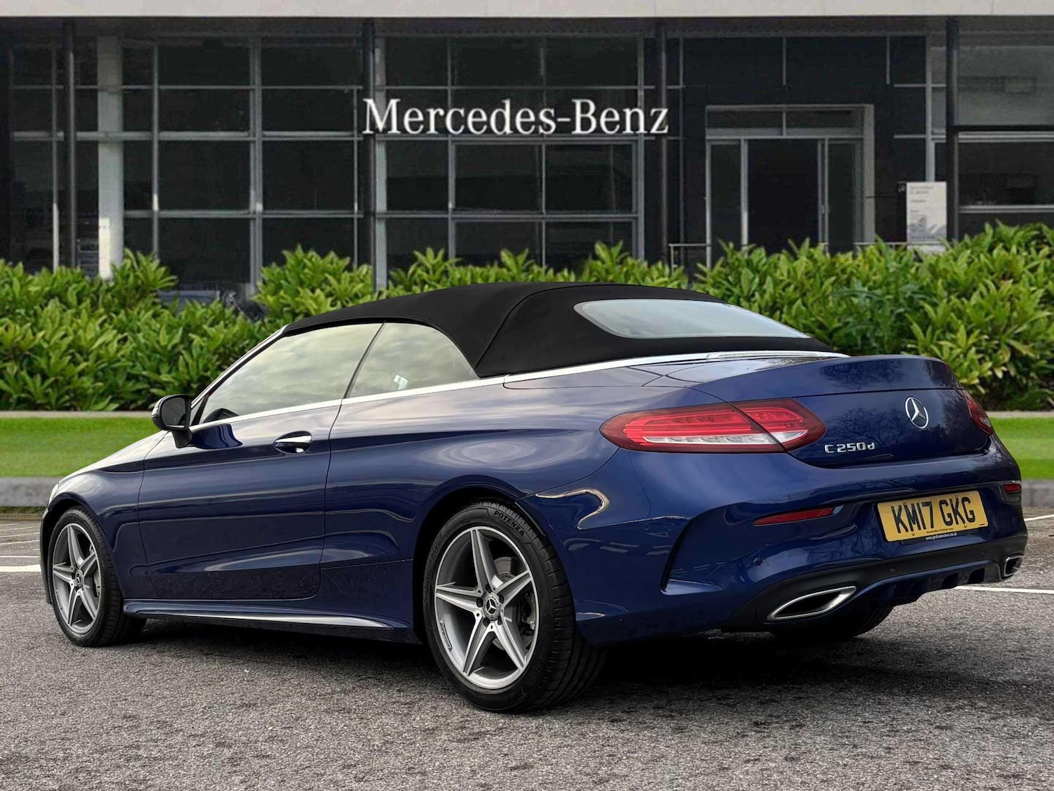 Used Mercedes-Benz C Class 2017 for sale - 77389922: Photo 2