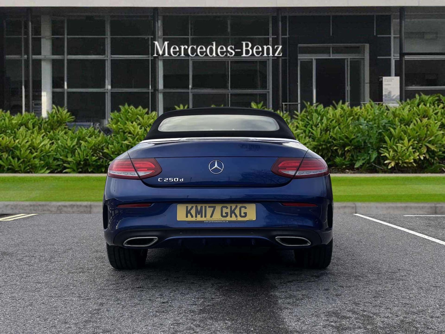 Used Mercedes-Benz C Class 2017 for sale - 77389922: Photo 4