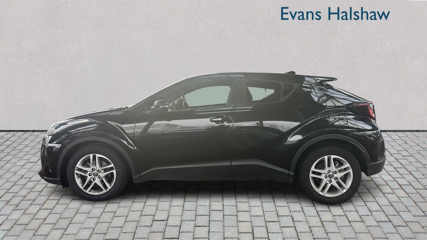 Used Toyota C-HR 2022 for sale - 76564409: Photo 4