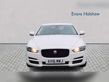 Used Jaguar XE 2016 for sale - 77787186: Photo