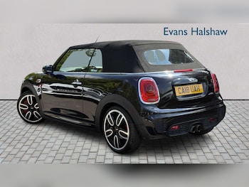 Used MINI Convertible 2018 for sale - 78610654: Photo