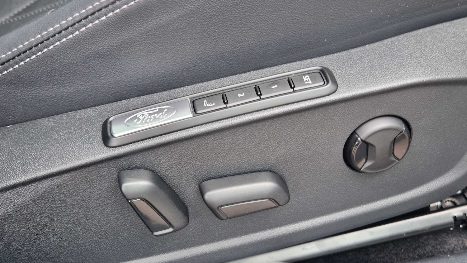 Used Ford Explorer 2025 for sale - 77514429: Photo 18