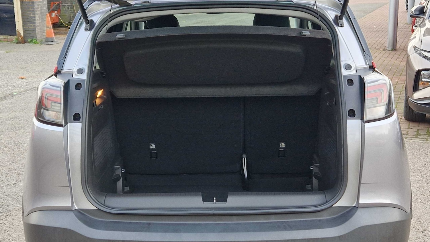 Used Vauxhall Crossland 2022 for sale - 76390753: Photo 9