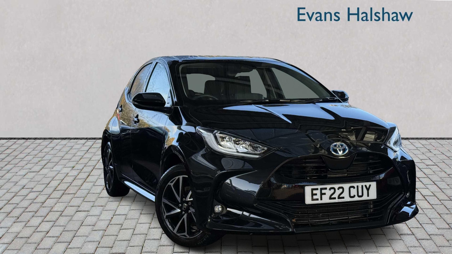 Used Toyota Yaris 2022 for sale - 76789221: Photo 1