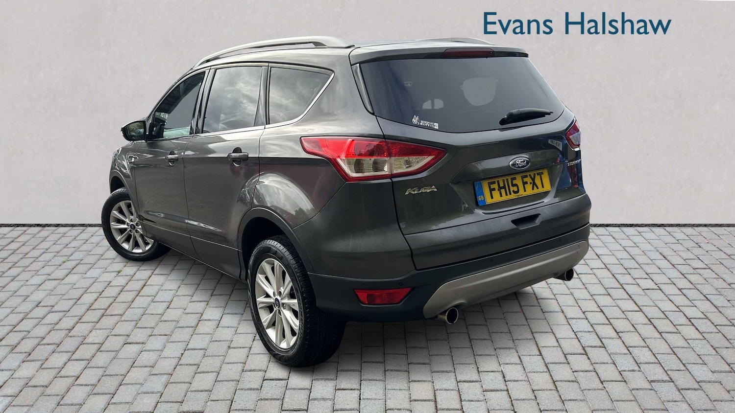 Used Ford Kuga 2015 for sale - 76218391: Photo 2