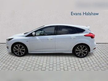 Used Ford Focus 2017 for sale - 78893336: Photo
