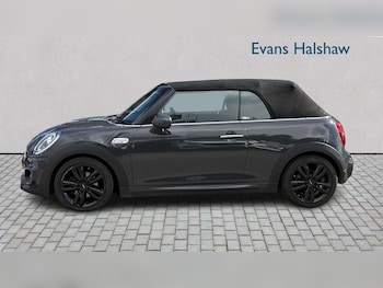 Used MINI Convertible 2019 for sale - 78857609: Photo