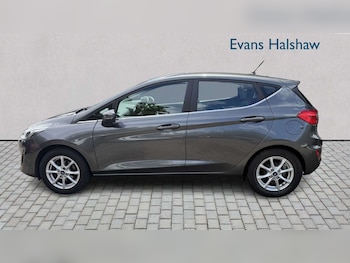 Used Ford Fiesta 2017 for sale - 78924990: Photo