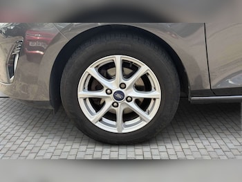 Used Ford Fiesta 2017 for sale - 78924990: Photo