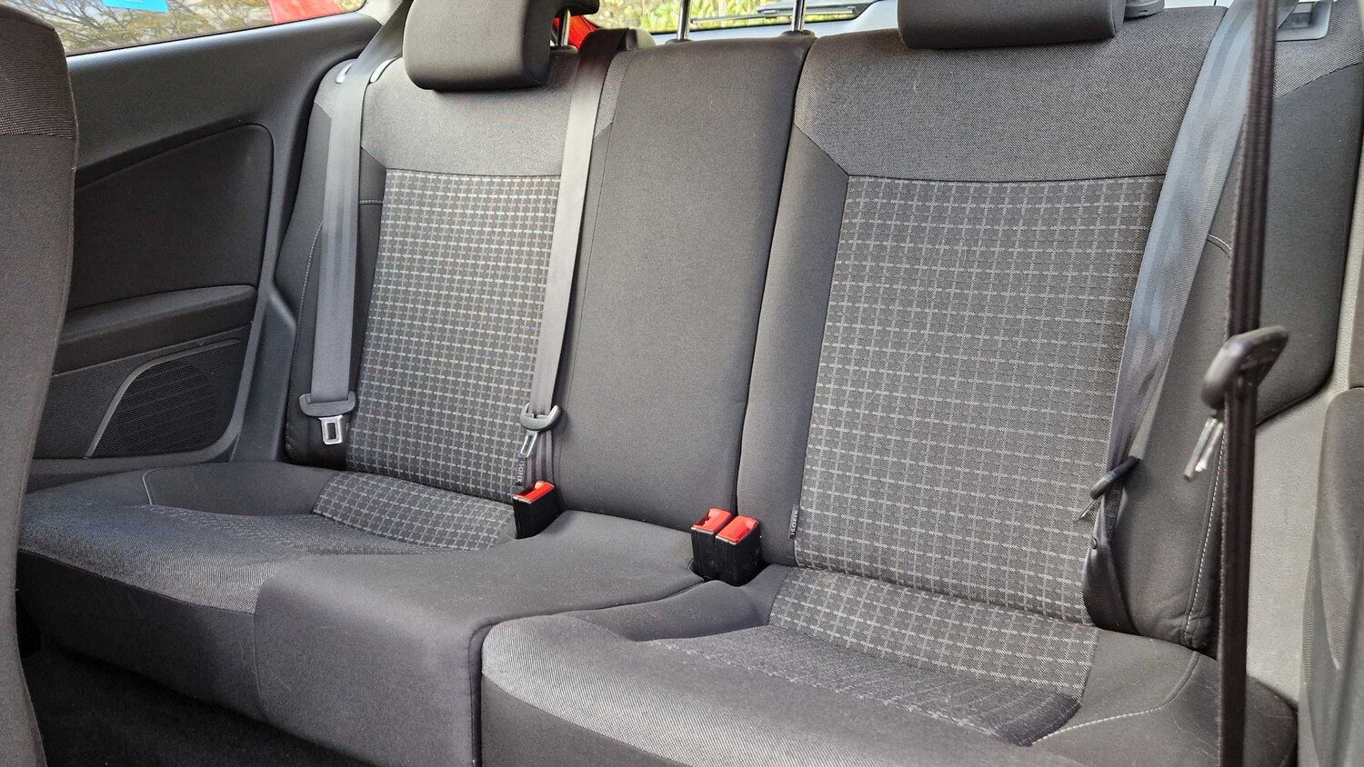 Used Volkswagen Polo 2015 for sale - 76636642: Photo 11