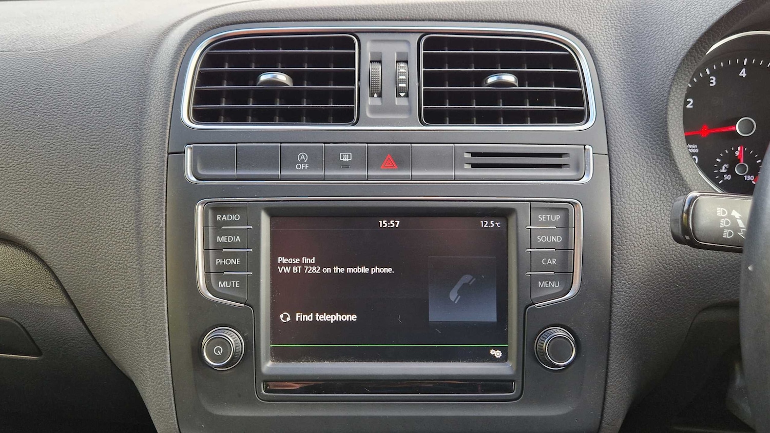 Used Volkswagen Polo 2015 for sale - 76636642: Photo 15