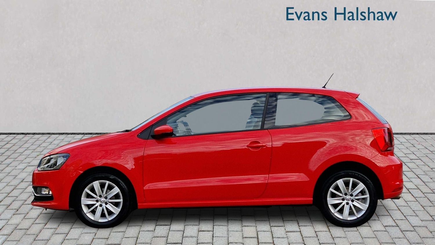 Used Volkswagen Polo 2015 for sale - 76636642: Photo 6