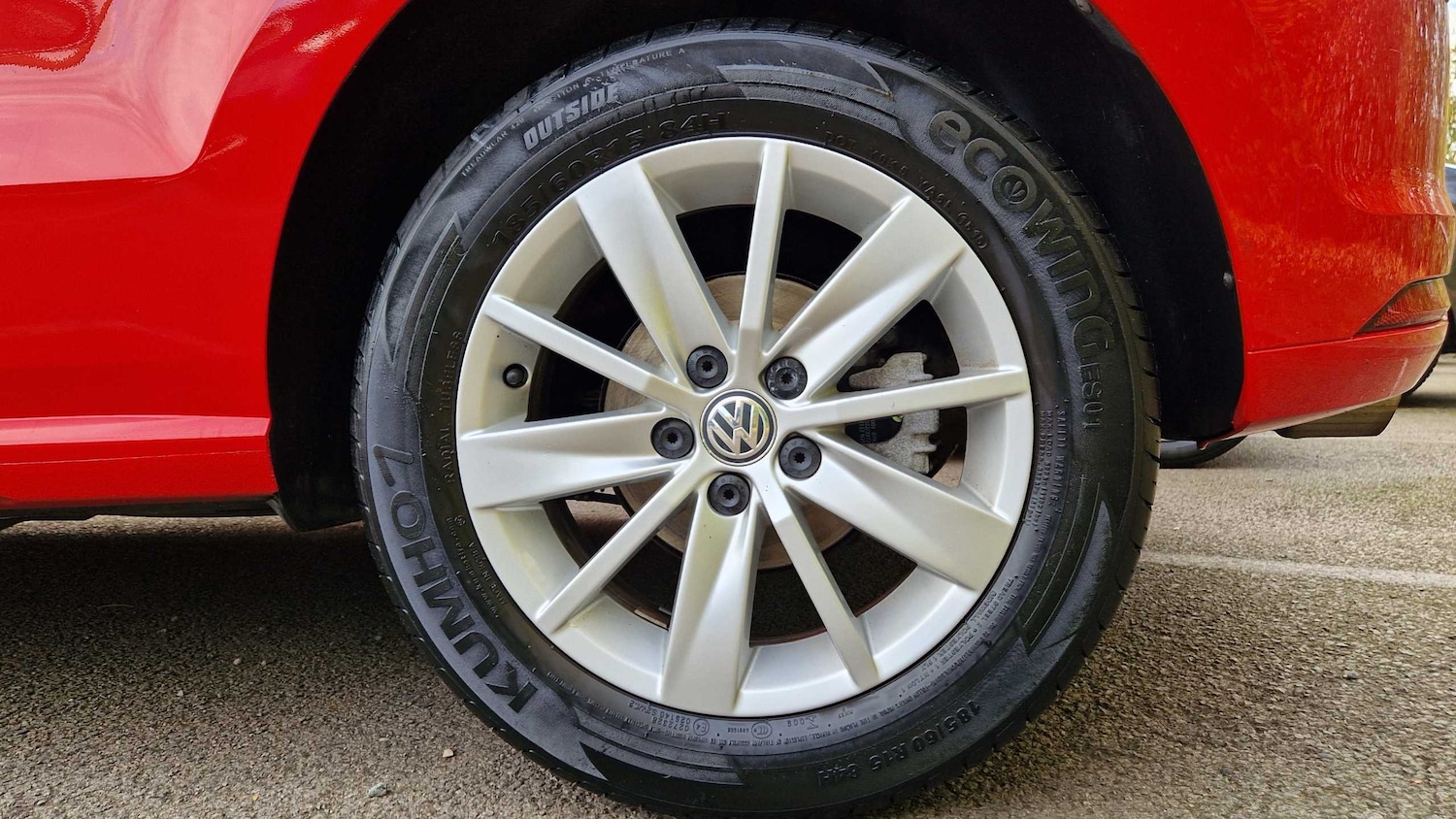 Used Volkswagen Polo 2015 for sale - 76636642: Photo 9