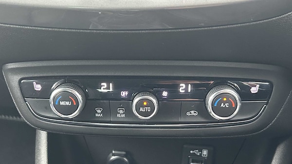 Used Vauxhall Crossland 2022 for sale - 76218202: Photo 24