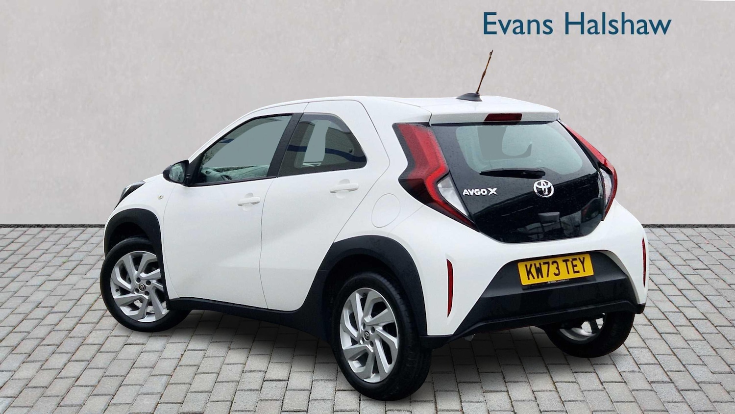 Used Toyota Aygo X 2024 for sale - 77194484: Photo 3