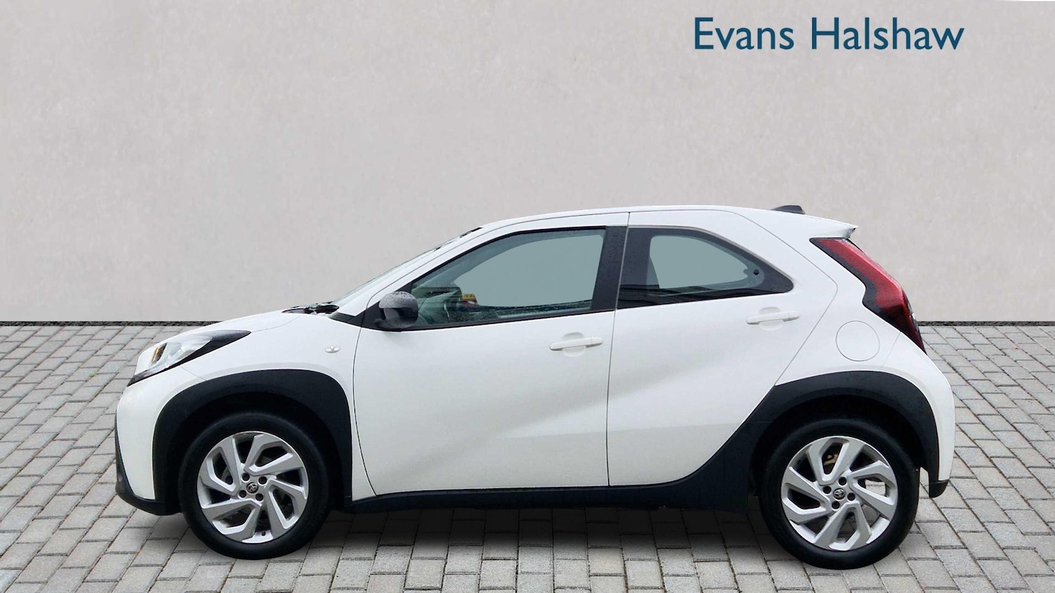 Used Toyota Aygo X 2024 for sale - 77194484: Photo 5