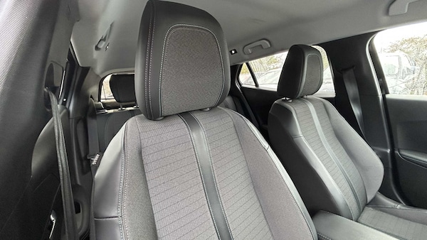 Used Peugeot 2008 2022 for sale - 76230420: Photo 14