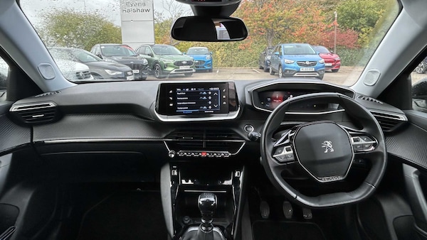 Used Peugeot 2008 2022 for sale - 76230420: Photo 18