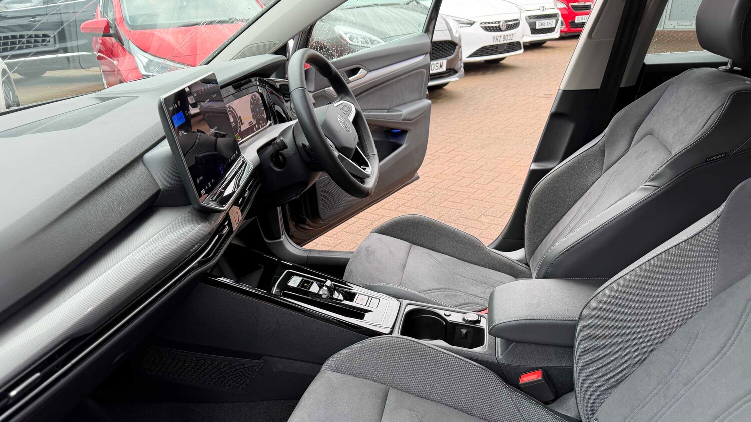 Used Volkswagen Golf 2025 for sale - 77239911: Photo 17