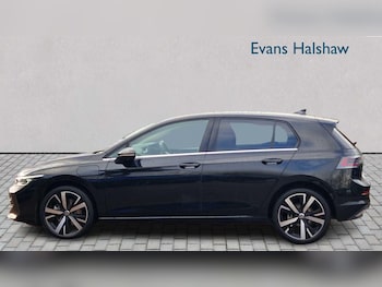 Used Volkswagen Golf 2025 for sale - 77239911: Photo