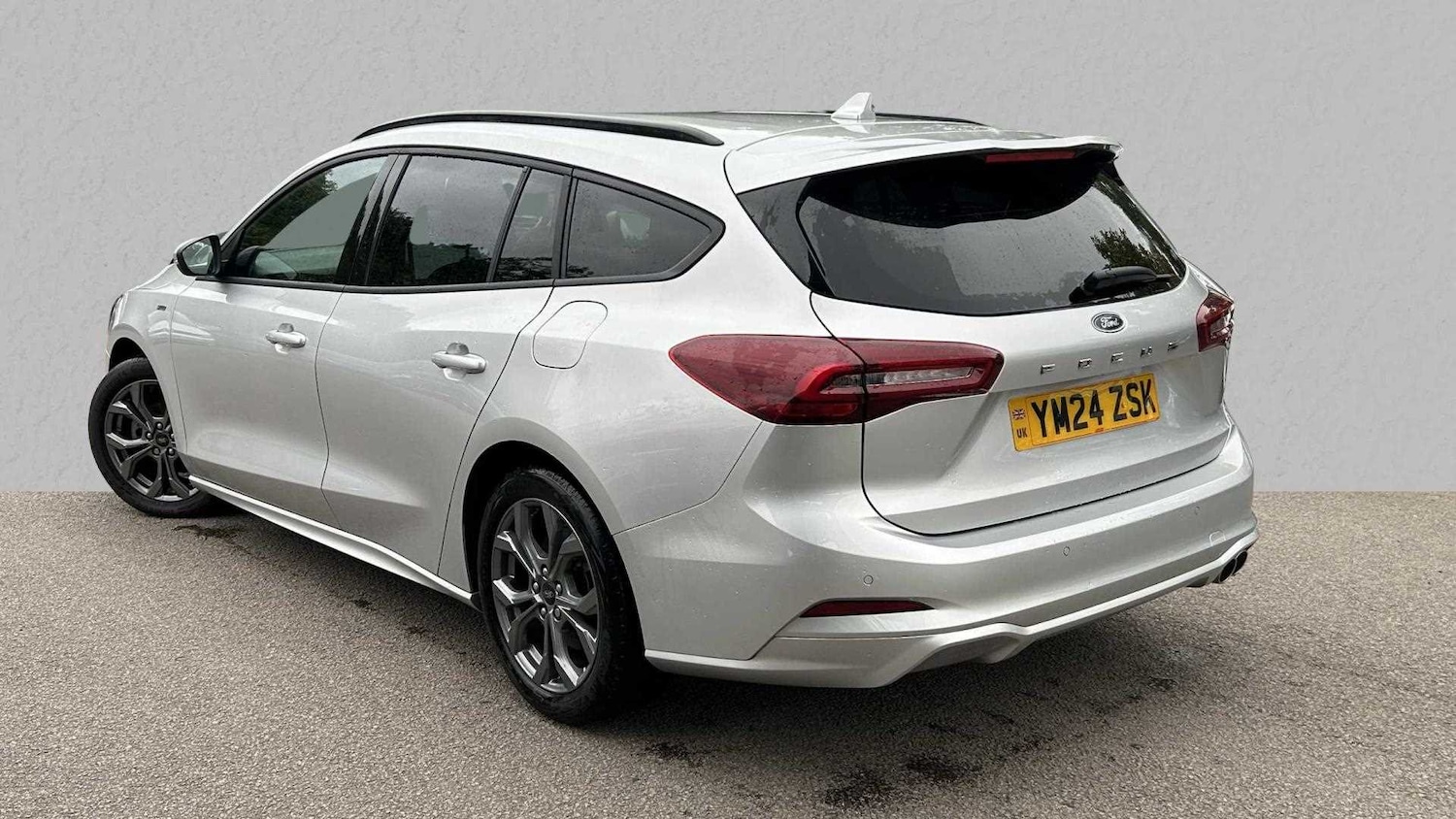 Used Ford Focus 2024 for sale - 76929034: Photo 2