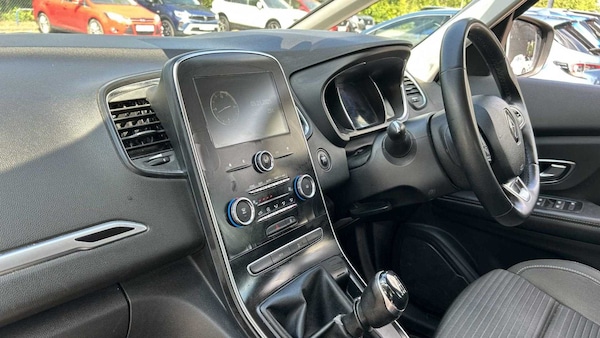 Used Renault Grand Scenic 2020 for sale - 76025731: Photo 14