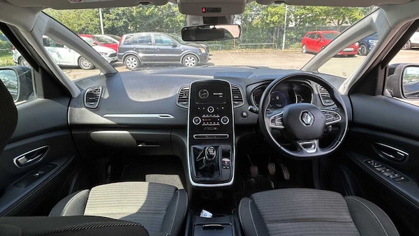 Used Renault Grand Scenic 2020 for sale - 76025731: Photo 18