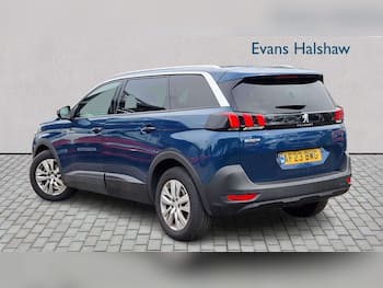Used Peugeot 5008 2023 for sale - 79784709: Photo