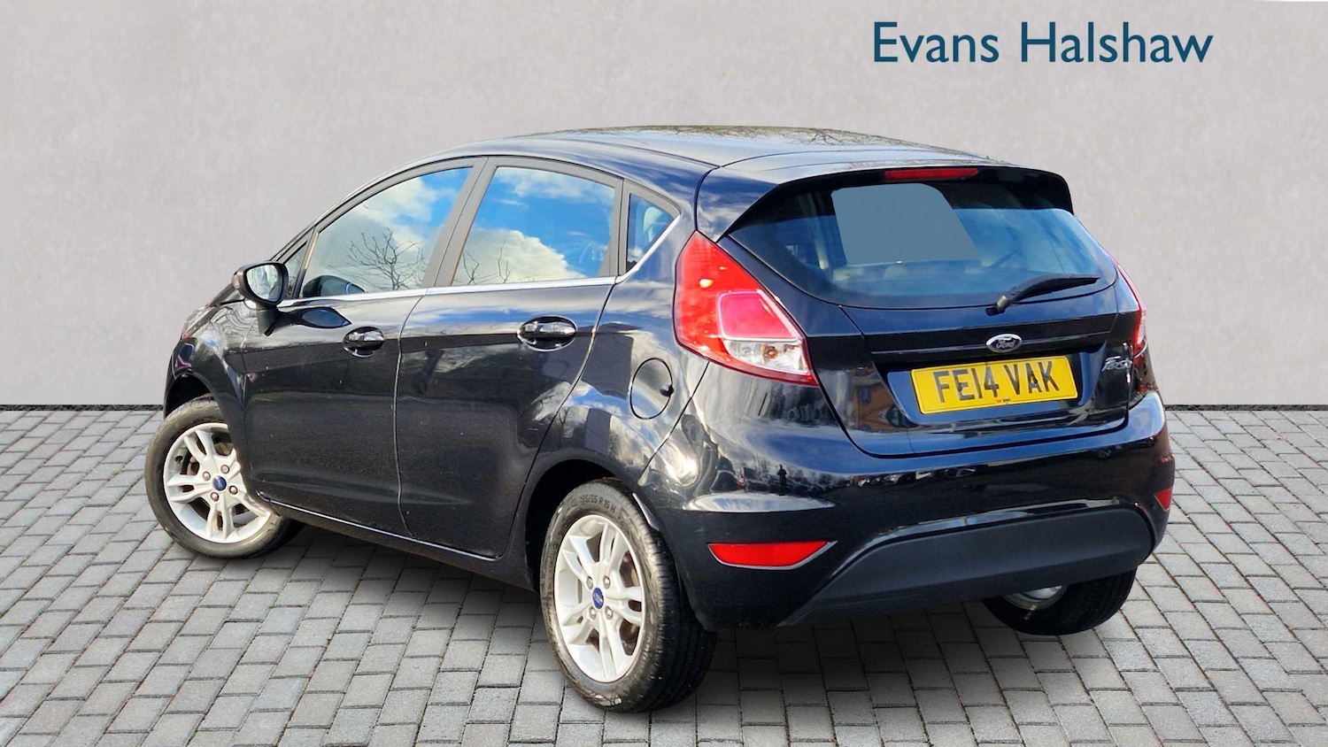 Used Ford Fiesta 2014 for sale - 77239930: Photo 3