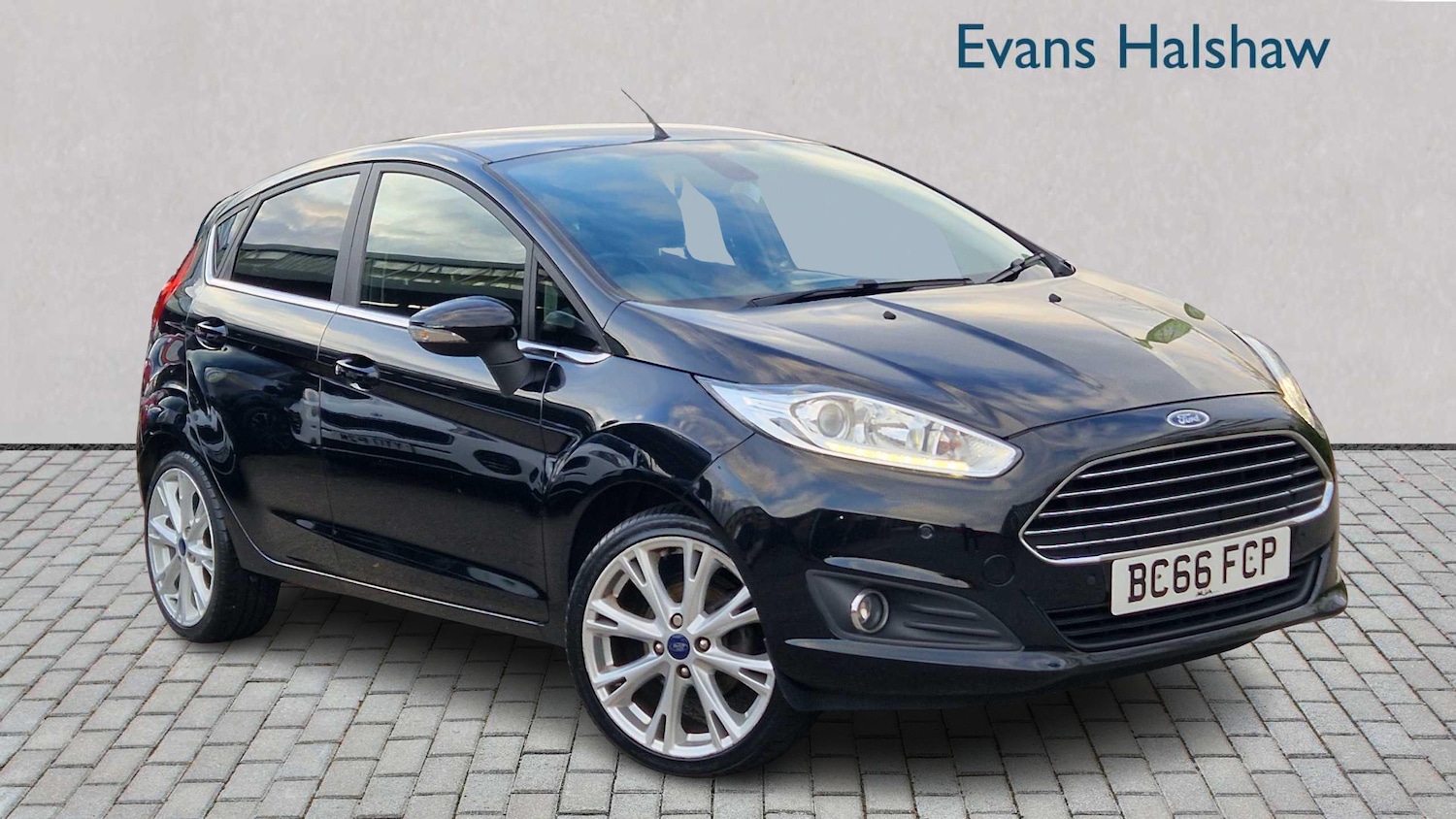 Used Ford Fiesta 2016 for sale - 76529209: Photo 1