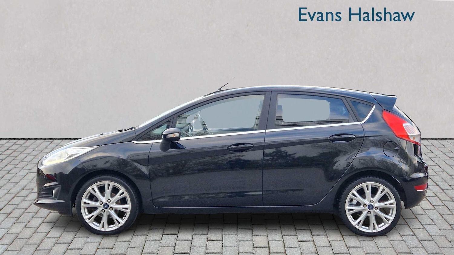 Used Ford Fiesta 2016 for sale - 76529209: Photo 4