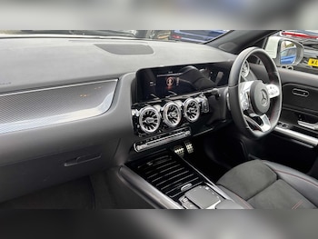 Used Mercedes-Benz GLA 2023 for sale - 77147351: Photo