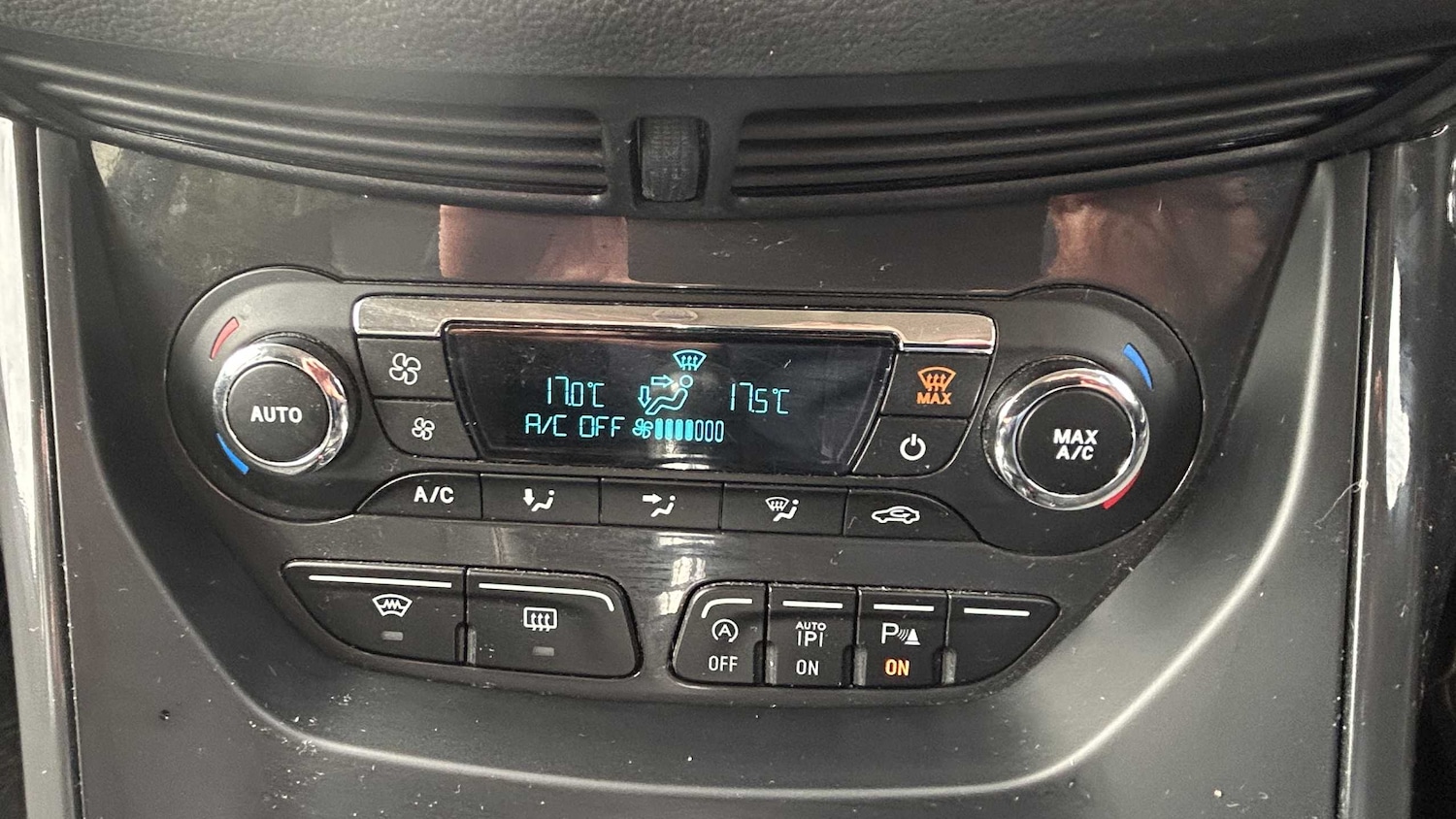 Used Ford Kuga 2016 for sale - 76063223: Photo 10