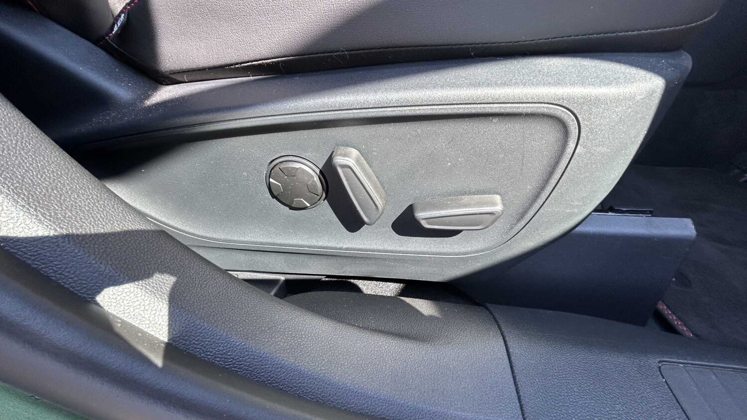 Used Ford Kuga 2025 for sale - 76875757: Photo 30