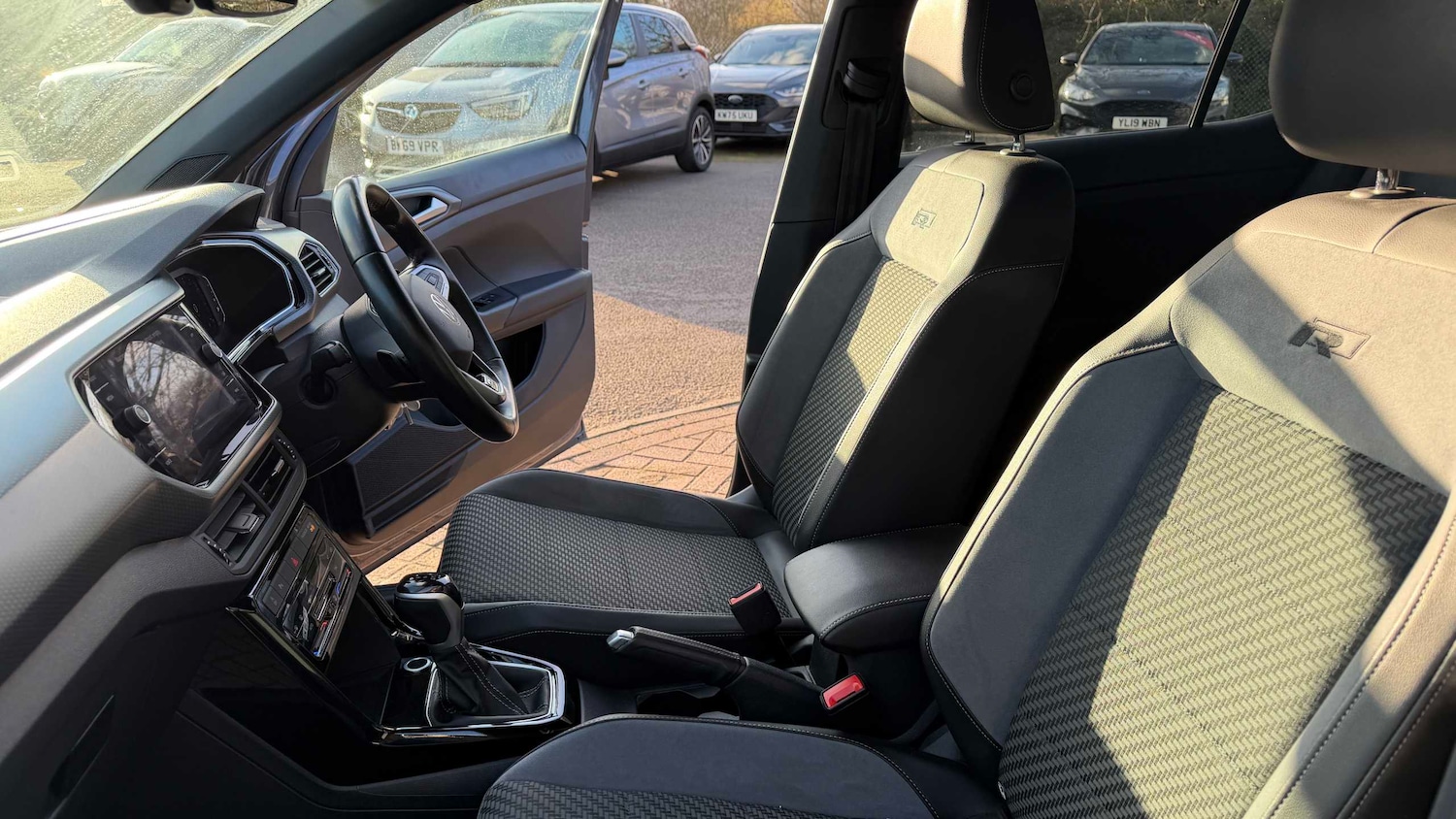 Used Volkswagen T-Cross 2022 for sale - 77232931: Photo 13