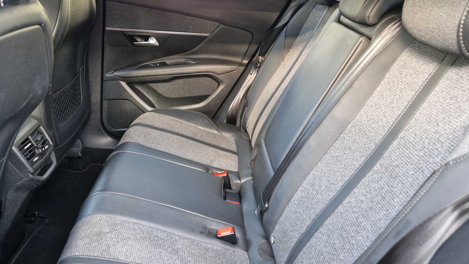 Used Peugeot 3008 2020 for sale - 76576041: Photo 17