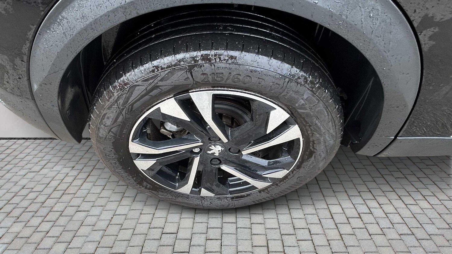 Used Peugeot 2008 2022 for sale - 76316154: Photo 9