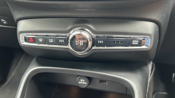 Used Volvo XC40 2020 for sale - 76176872: Photo 29