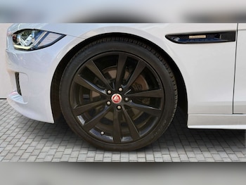 Used Jaguar XE 2018 for sale - 78857187: Photo