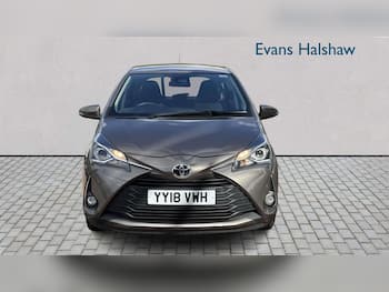 Used Toyota Yaris 2018 for sale - 79624687: Photo