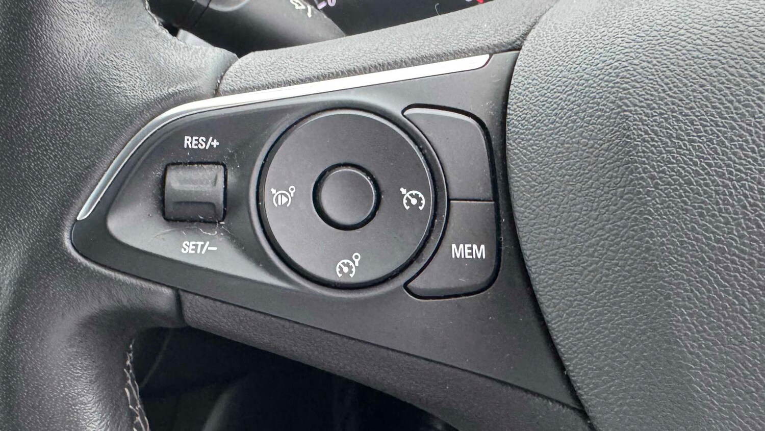 Used Vauxhall Crossland 2022 for sale - 78173484: Photo 10