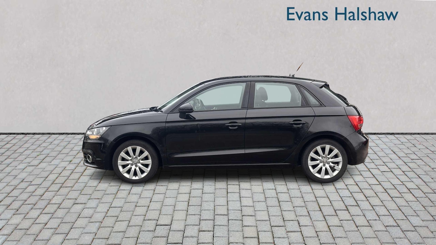 Used Audi A1 2013 for sale - 77044038: Photo 4