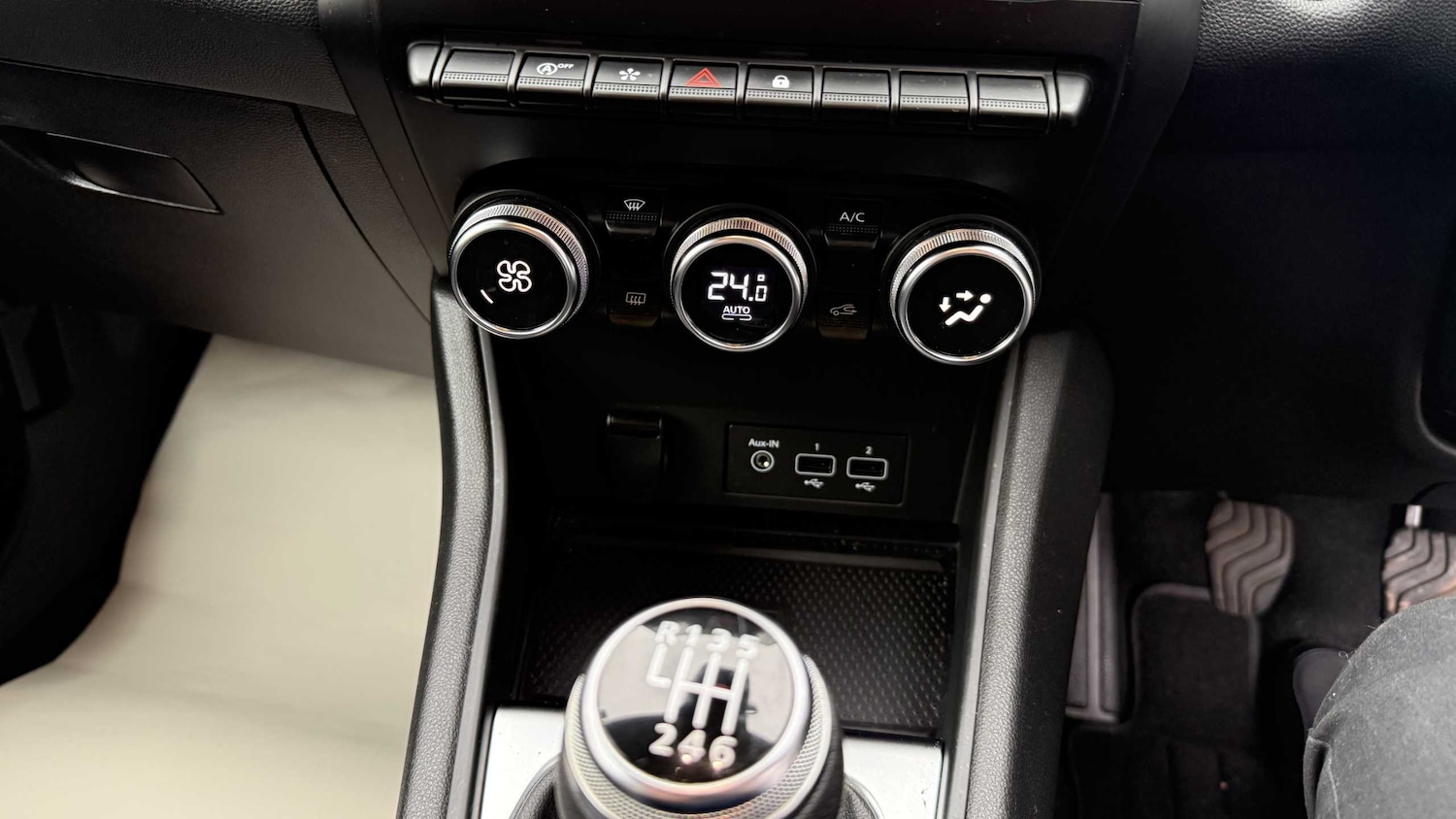 Used Renault Captur 2022 for sale - 76286426: Photo 15