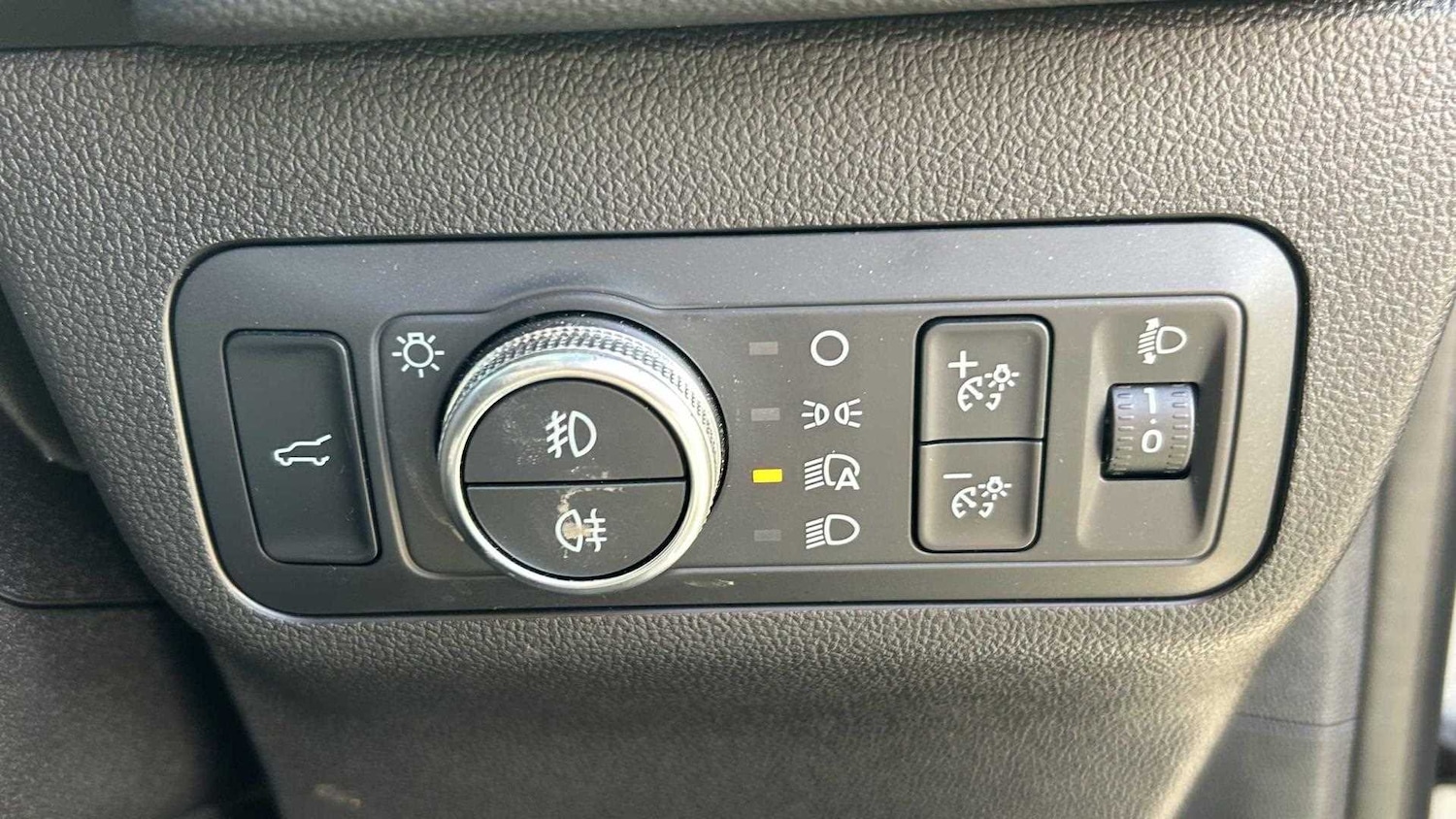 Vehicle 33