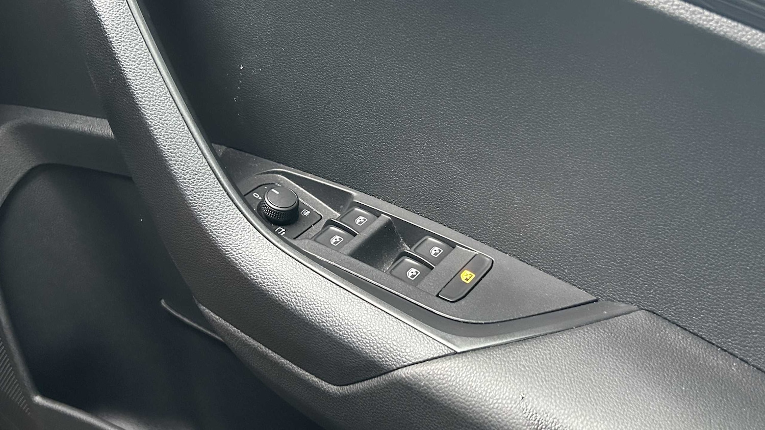 Used Skoda Karoq 2020 for sale - 76087963: Photo 30